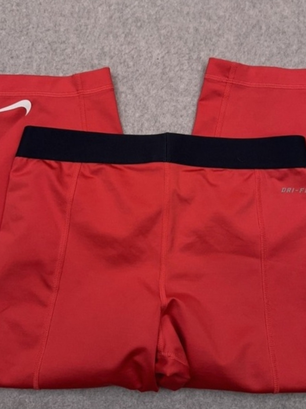 Nike Pro Dri Fit Women's Yoga/Gym Capri In Red - Picture 3 of 5